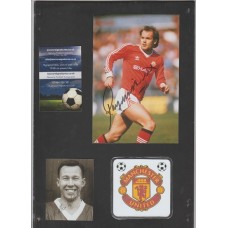 Signed picture of Walter Whitehurst the Busby Babe & Manchester United footballer. 